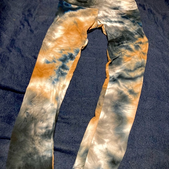Tie -DIE leggings woman’s size small. - Picture 5 of 5